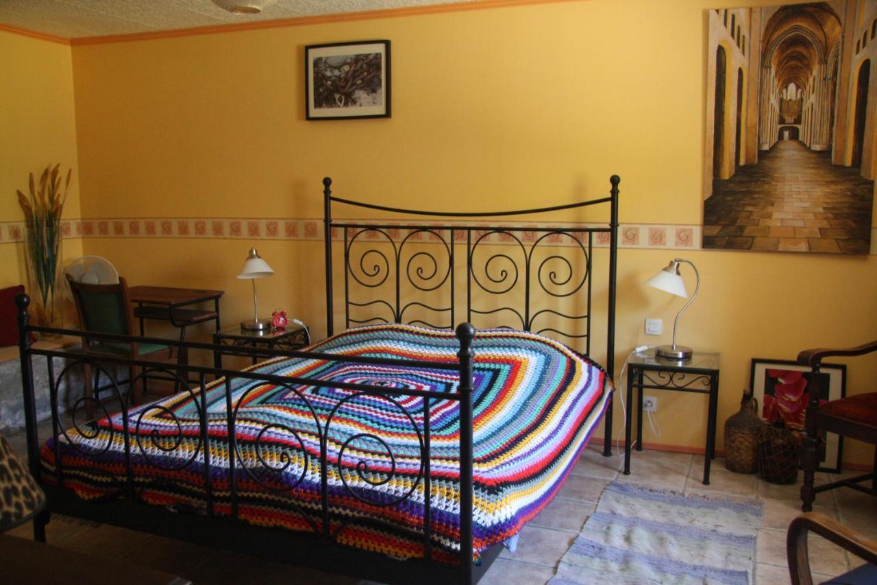 Chez Ker Anna Bed & Breakfast Canihuel ภายนอก รูปภาพ