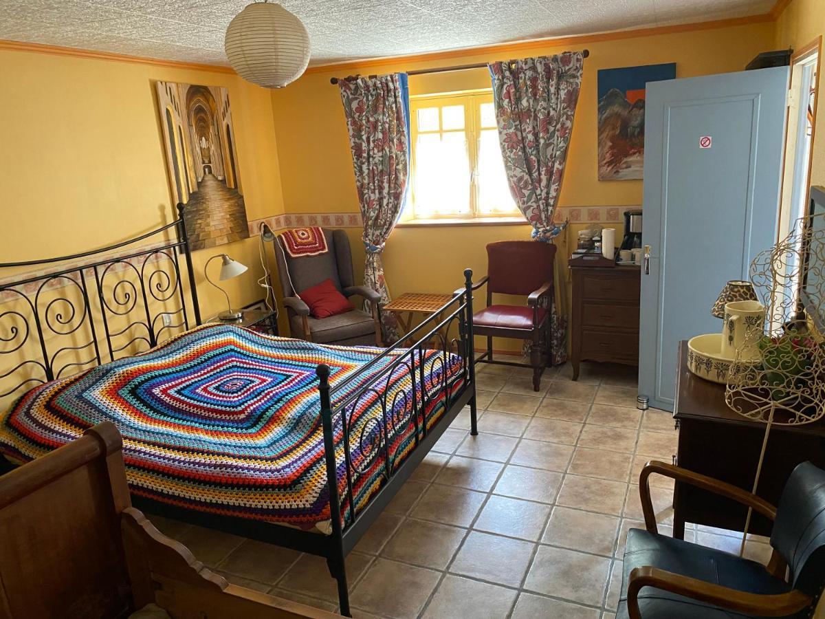 Chez Ker Anna Bed & Breakfast Canihuel ภายนอก รูปภาพ